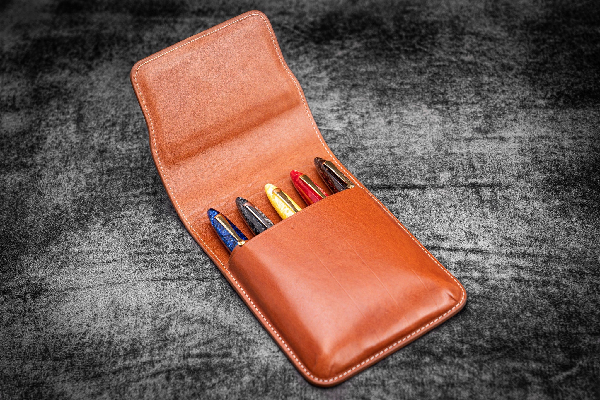 Galen Leather Zippered Magnum Opus 6 Slot Pen Case - Undyed Leather